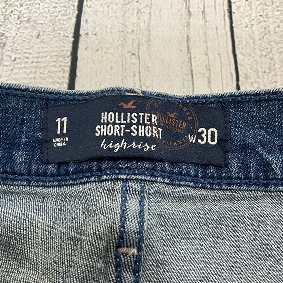 HOLLISTER Embroidered Jean Shorts - Picture 4 of 5